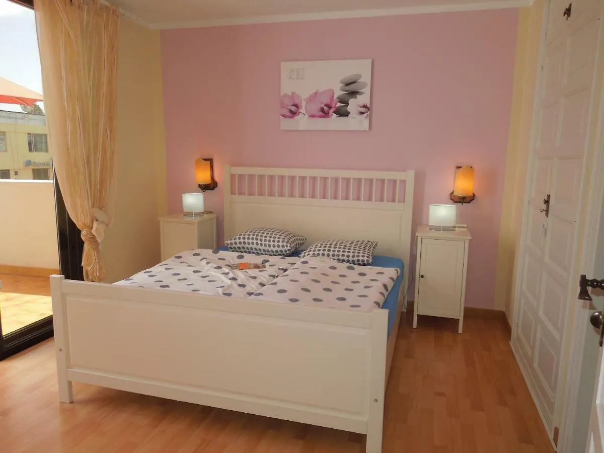 Apartment Vistasol, Beach Front With Heated Pool In Parque Santiago 2, Wifi Playa de las Américas Spanien